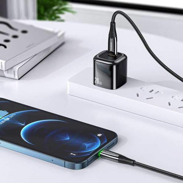 کابل تبدیل USB-C به لایتنینگ مک دودو مدل CA-8560 طول 1.2 متر